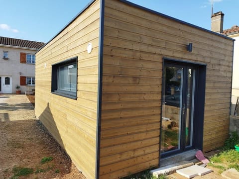 Tiny house neuve, confortable et parking gratuit Apartment in Poitiers