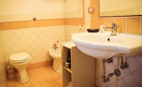 Toilet, Bathroom, bidet