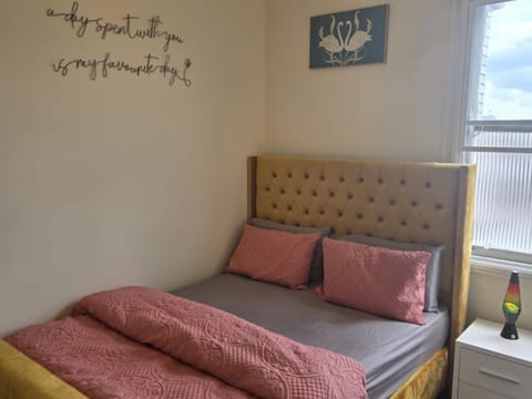 Bed, Decorative detail, Bedroom