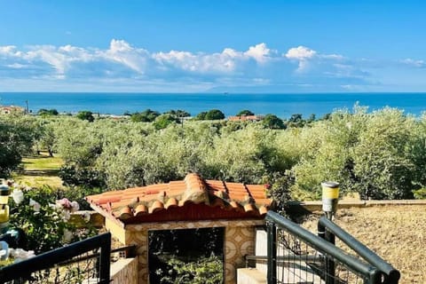 View (from property/room), Balcony/Terrace, Inner courtyard view