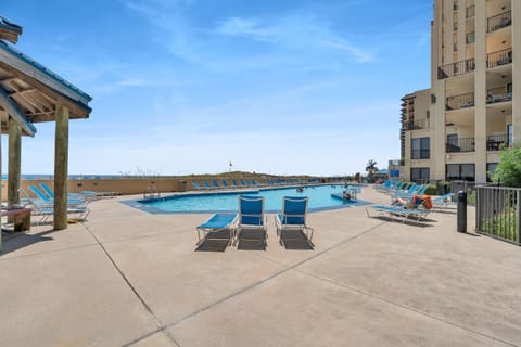 Oceanview 3BR 2BA Condo in Phoenix V 14th Floor Apartment hotel in Orange Beach