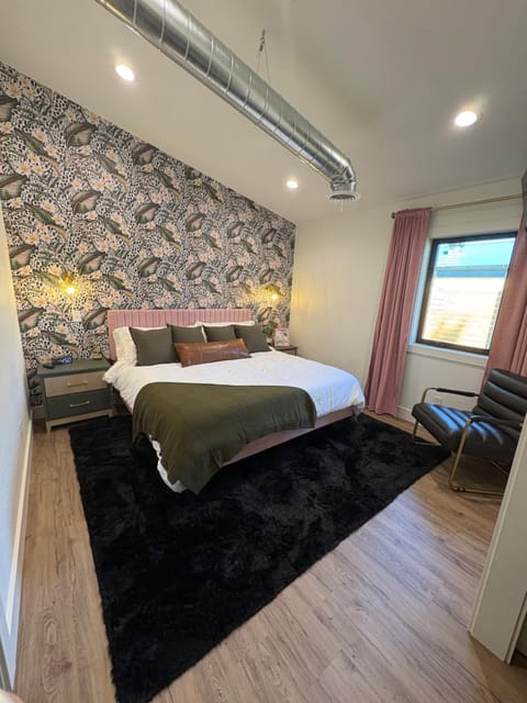 Bedroom, air conditioner