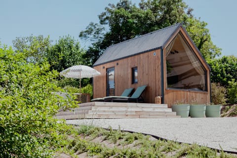 Property building, Spring, Day, Garden, Garden view