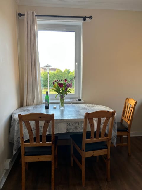 Spacious room close to tram Capsule hotel in Edinburgh