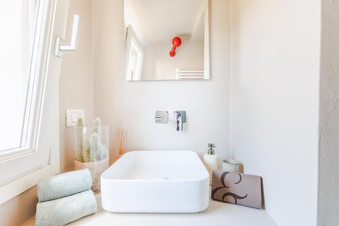 The White Penthouse Apartment in Capannori