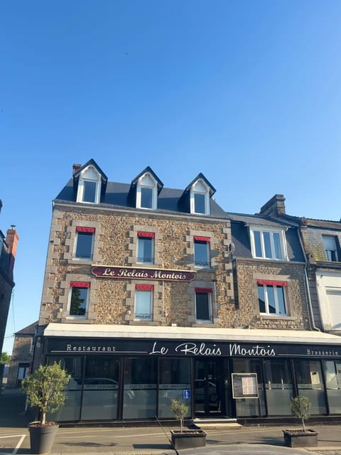 Property building, Lounge or bar