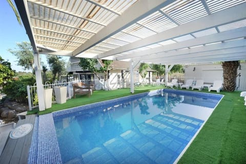 Day, Garden, Garden view, Pool view, Swimming pool, sunbed