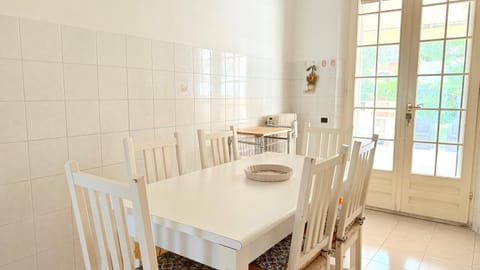 S353 - Sirolo, ampio quadrilocale accessoriato con giardino Apartment in Sirolo