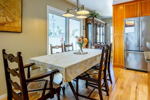 Seaside Garden Escape, A Stroll to the Beach! House in Grover Beach