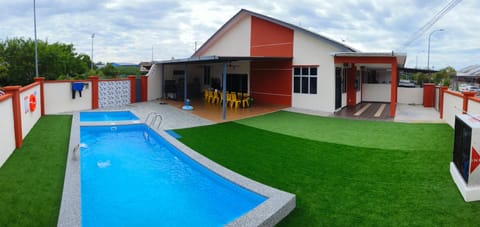 Property building, Swimming pool