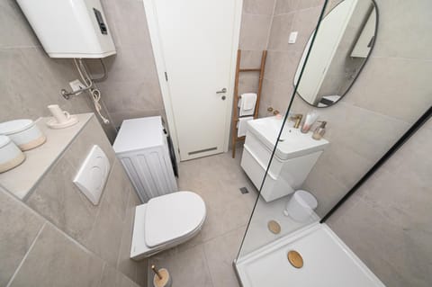 Zadar D'or with free private parking Apartment in Zadar