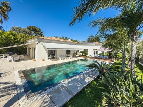 Beautiful luxury villa Villa in Antibes