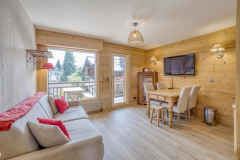 TV and multimedia, Living room, Dining area