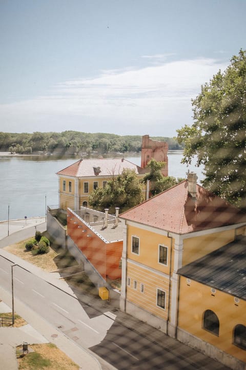 Landmark view, River view