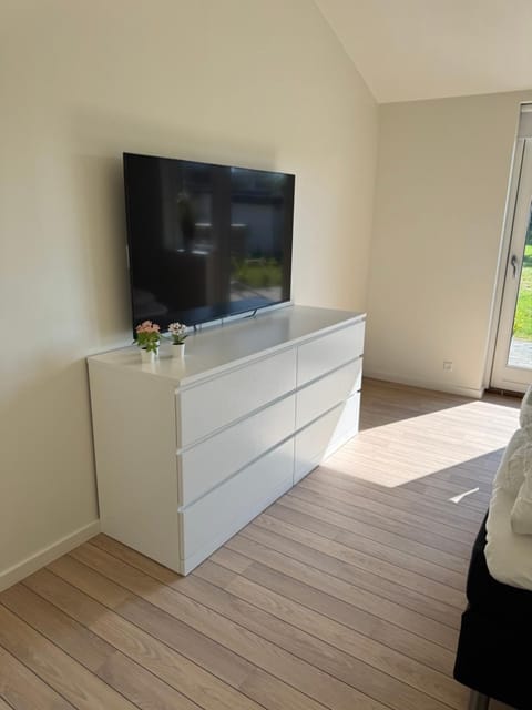 Bøtø strand ferielejlighed 5 Apartment in Væggerløse