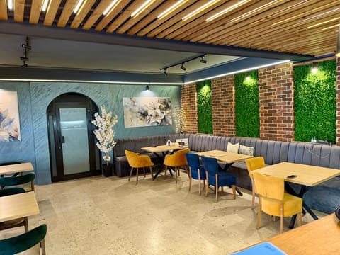 Han Hotel and Lounge Connect- Chair Hotel in Skopje