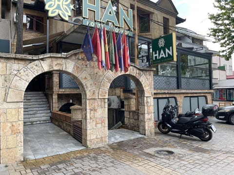 Property building, Day, Street view, Parking