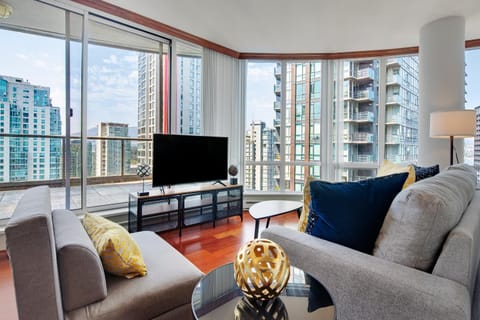 Luxury 2BR Designer Apartment In The Heart Of Downtown! Apartment in Vancouver