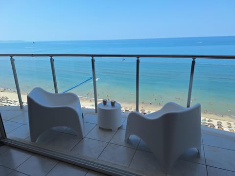 Day, View (from property/room), Balcony/Terrace, Beach, Sea view, Sunrise
