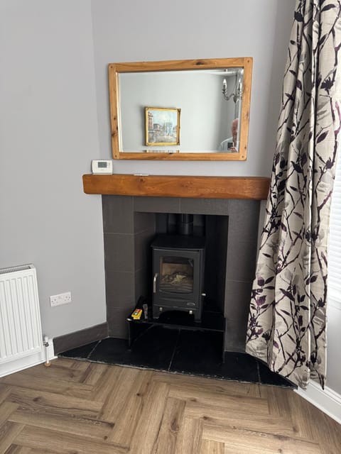 Living room, fireplace