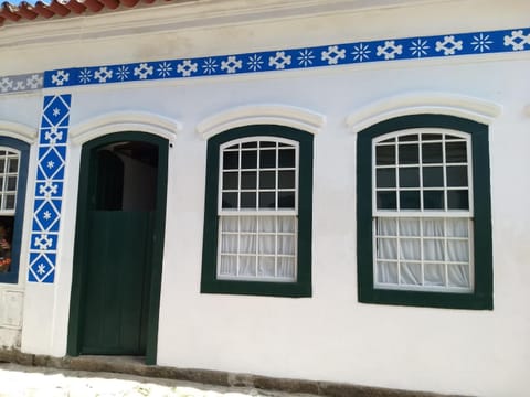 Suites Matriz Centro Histórico Bed and Breakfast in Paraty