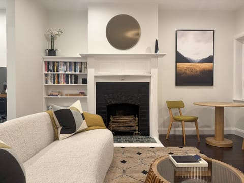 Library, Living room