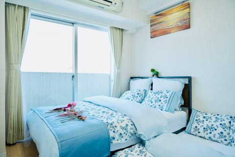Bed, Bedroom, air conditioner