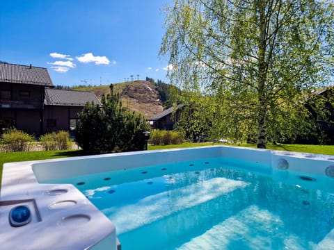 Mountain view, Pool view