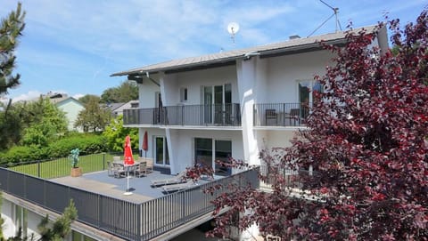 Property building, Balcony/Terrace
