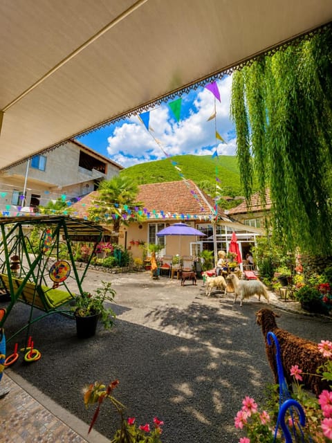 Garden, Garden view, Mountain view