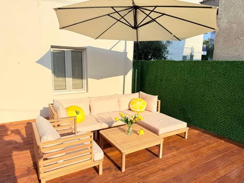 Day, View (from property/room), Seating area