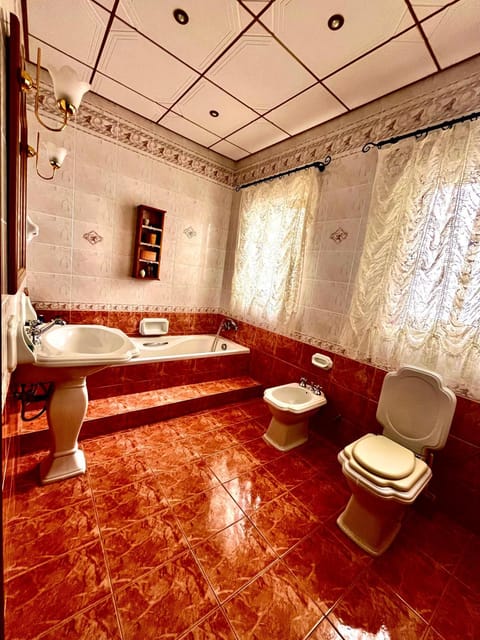 Triple room in Beautiful Artsy Maisonette Vacation rental in Saint Julians