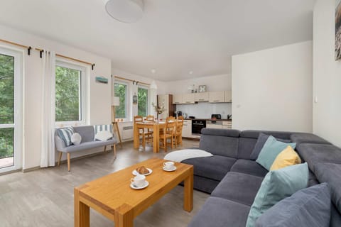 Kitchen or kitchenette, Living room, Seating area