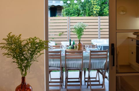 Dining area, Garden view