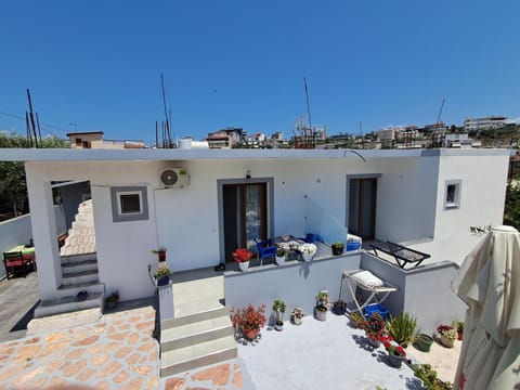 Property building, Day, View (from property/room), Balcony/Terrace