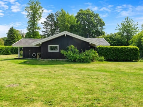 Holiday Home Binta - 225m from the sea by Interhome House in Zealand