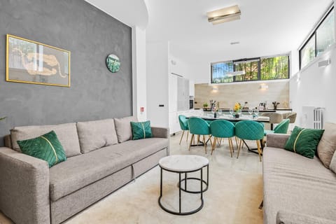 Living room, Seating area