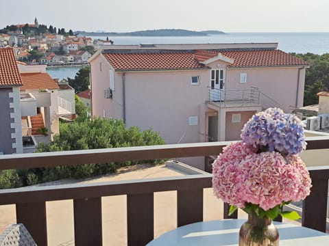 View (from property/room), Balcony/Terrace