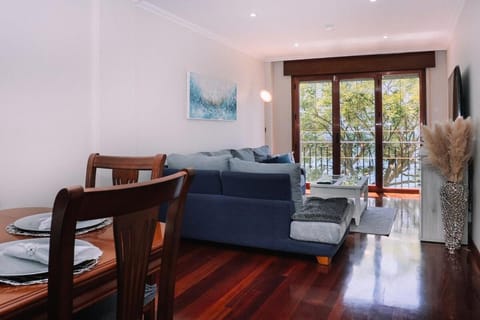 Precioso amanecer frente al mar by CABANA Rentals Apartment in Cangas