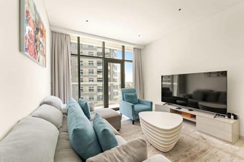 Stylish 1BR in Palm Jumeirah with Rooftop Pool Apartment in Dubai