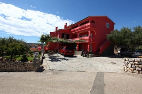 Property building, Day