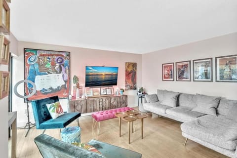 Coconut Grove Haven Family House in Coconut Grove