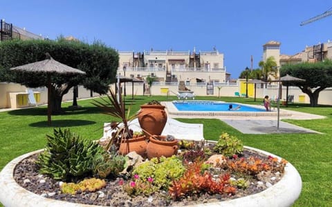 Spring, Day, Garden, Garden view, Pool view, Swimming pool
