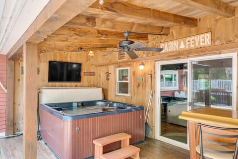 Home with Outdoor Entertainment Area in Ashland! House in Ashland