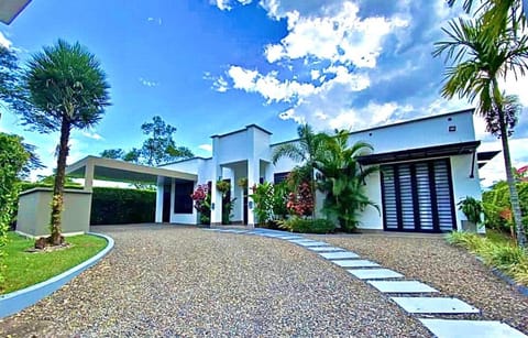 Facade/entrance, Garden view