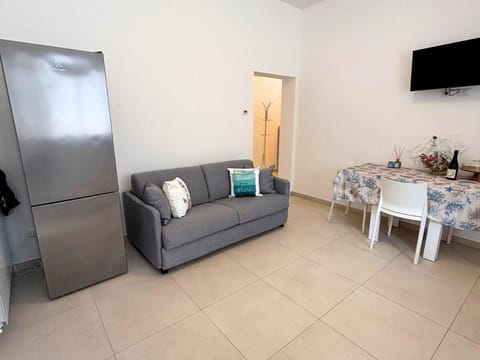 TV and multimedia, Living room, Dining area