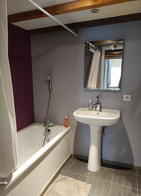 l'Echappée Crançotine Apartment in Jura