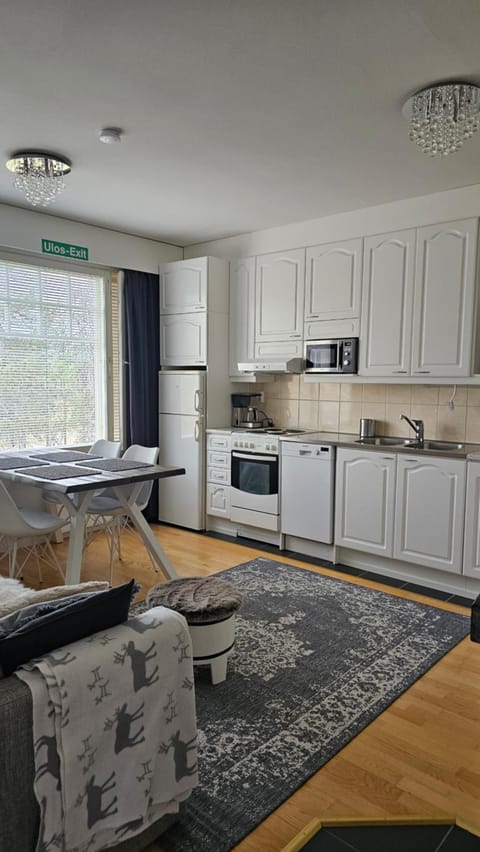 Kitchen or kitchenette, Seating area, Dining area, dishwasher