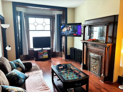 Nintendo, Filtered H2O, Cafe, Central, Self-Check Apartment in Troy