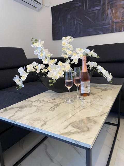 Second home apartment - rose gold House in Novalja